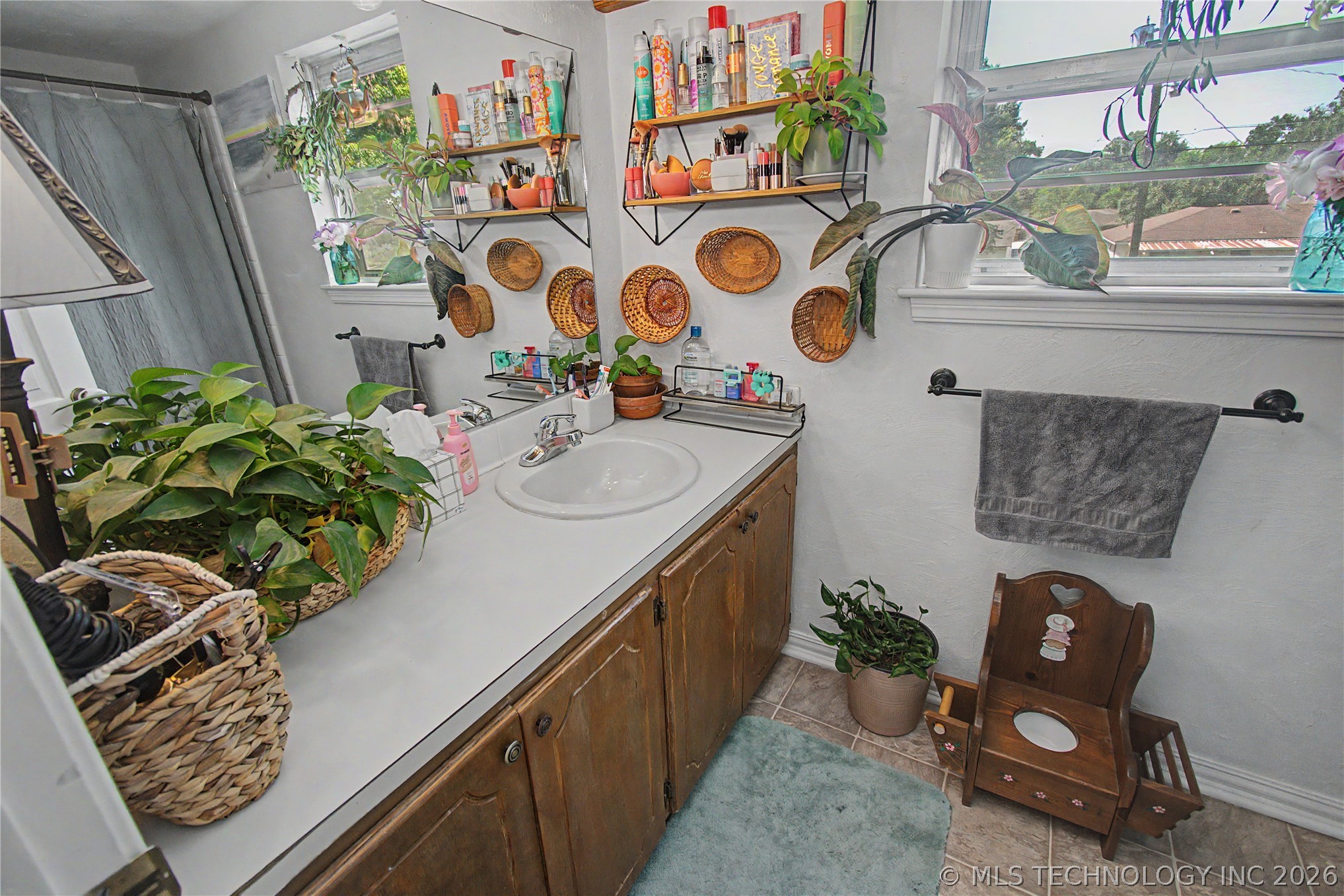 309 Carlton Way Property Photo 16