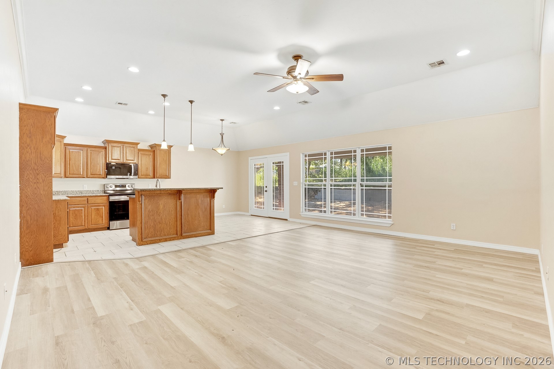 14321 County Road 1571 Property Photo 11