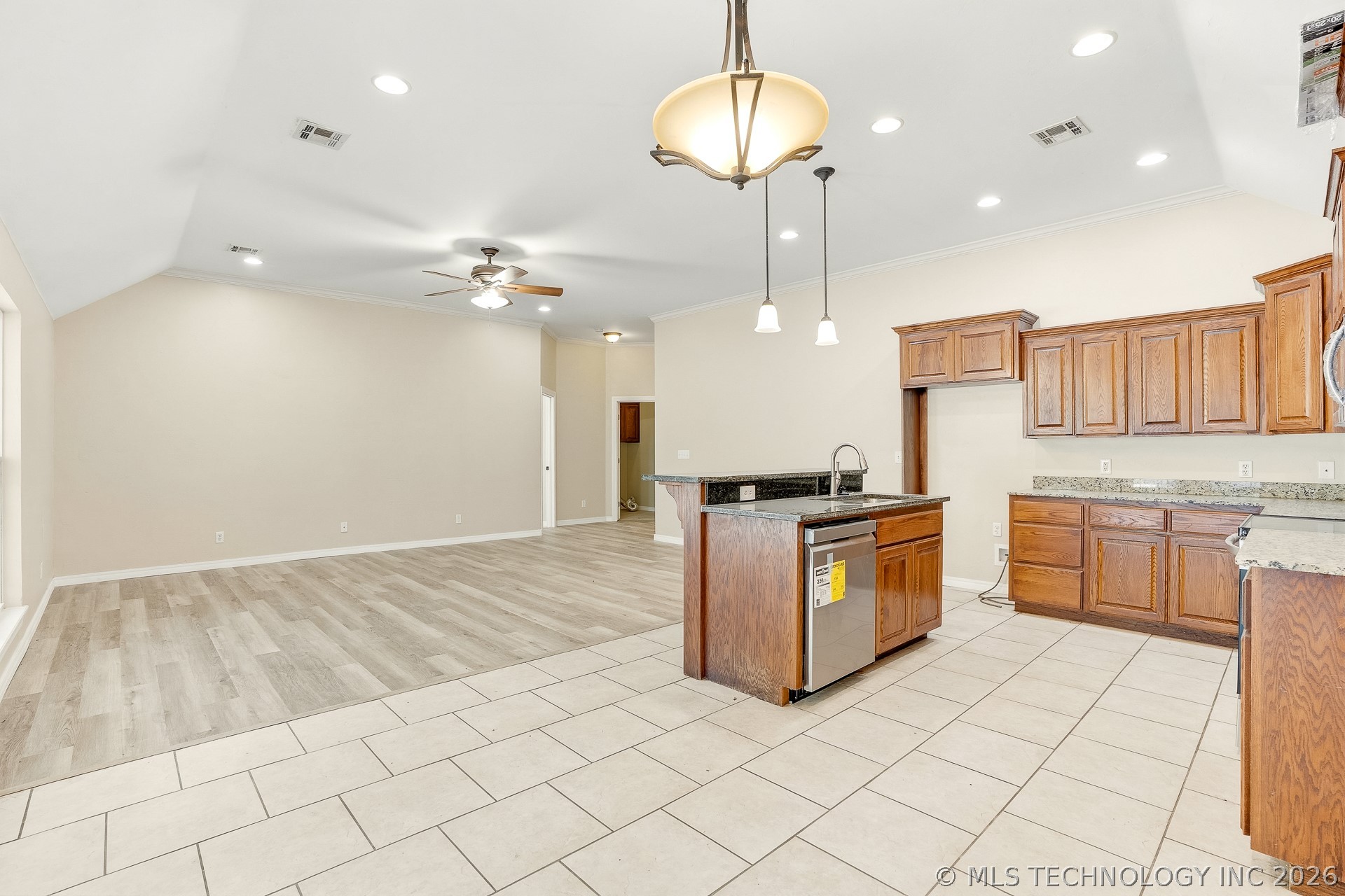 14321 County Road 1571 Property Photo 13