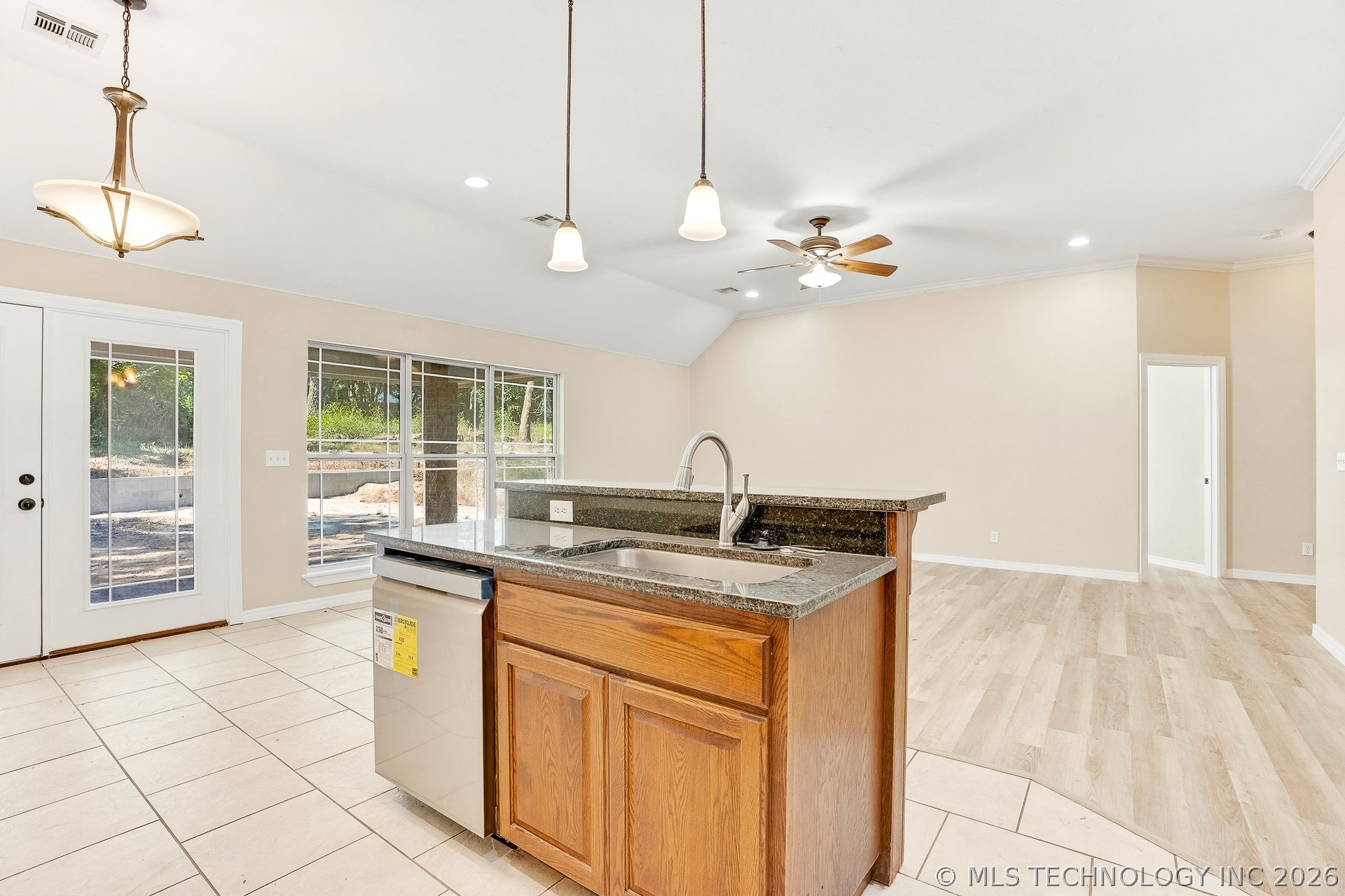 14321 County Road 1571 Property Photo 15