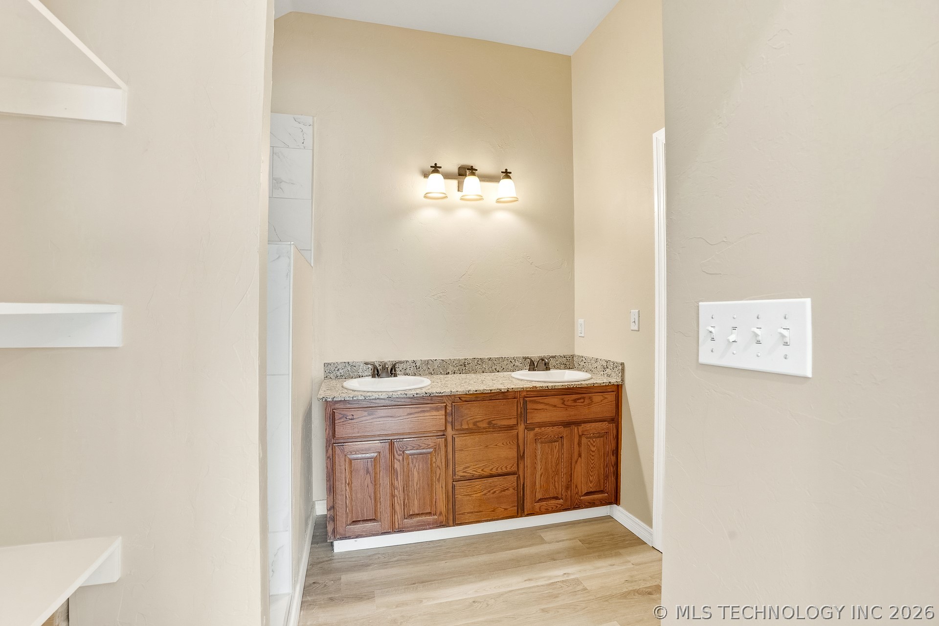 14321 County Road 1571 Property Photo 18