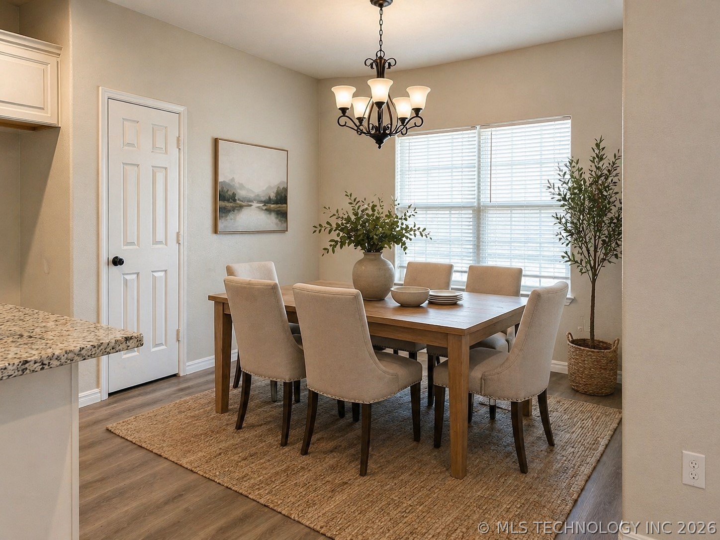 440 Venus Road Property Photo 3