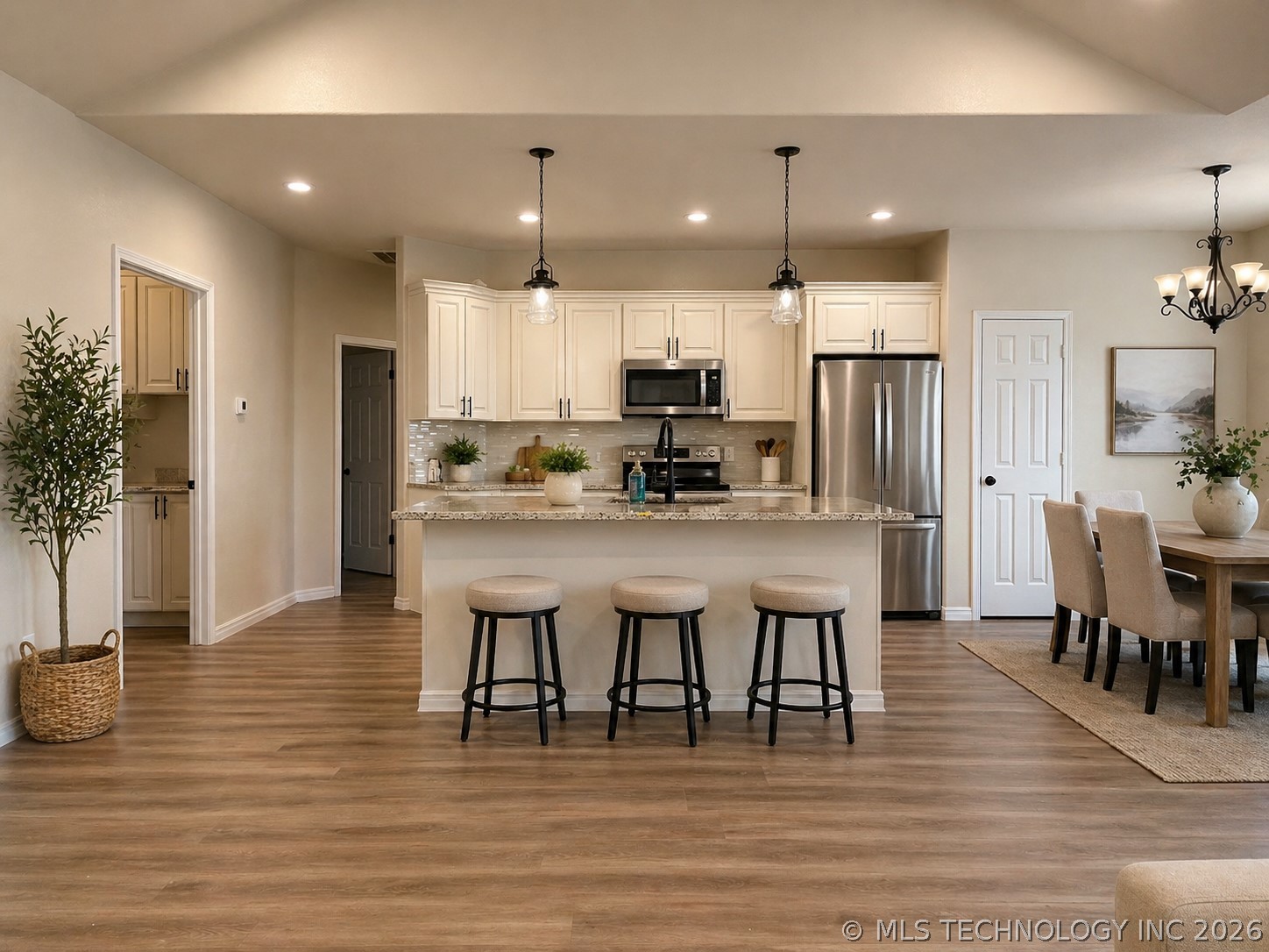 440 Venus Road Property Photo 4