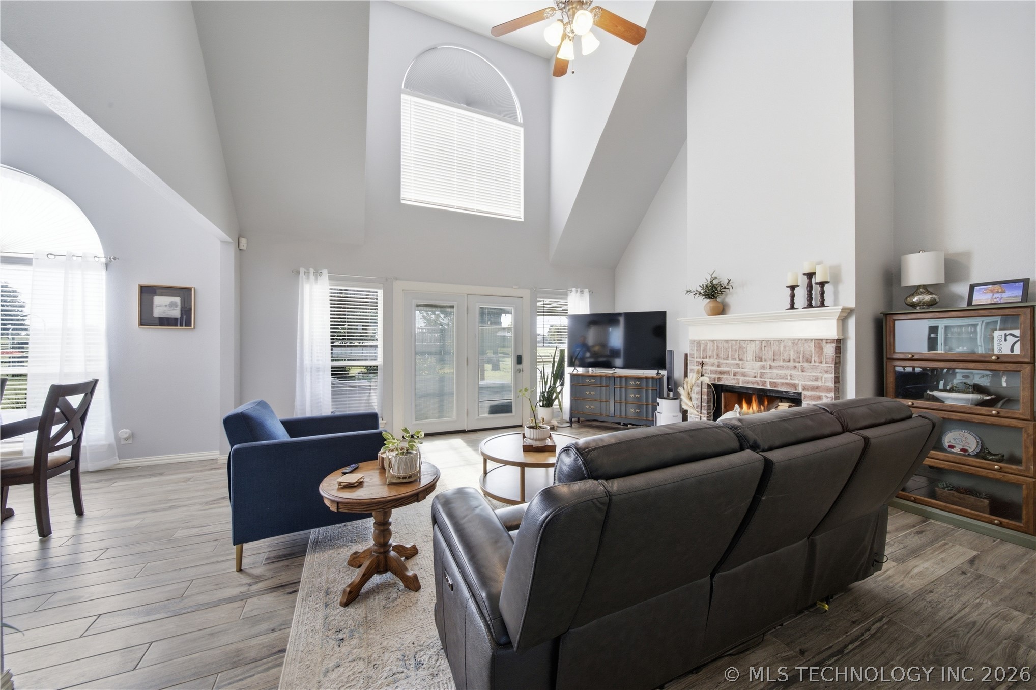 12729 Woodview Court Property Photo 3
