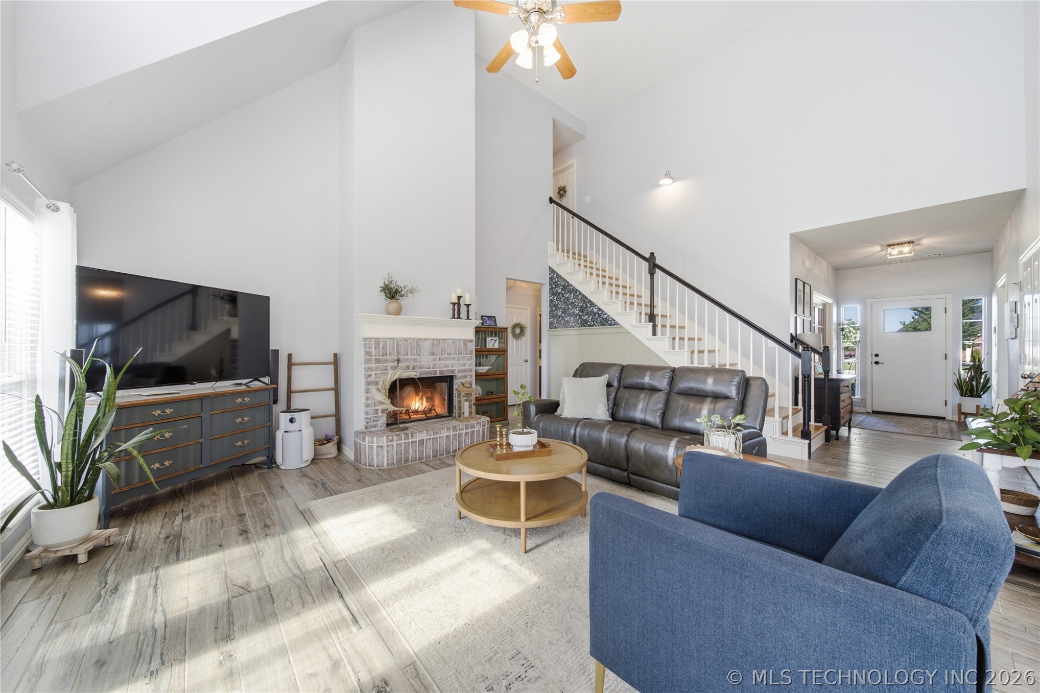 12729 Woodview Court Property Photo 4