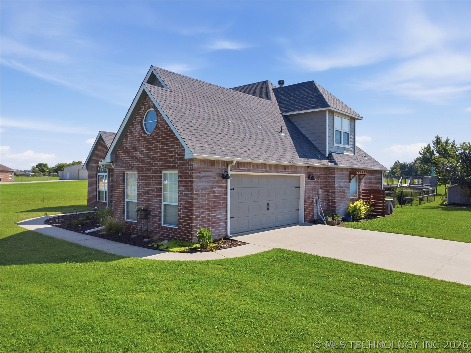 12729 Woodview Court Property Photo 23
