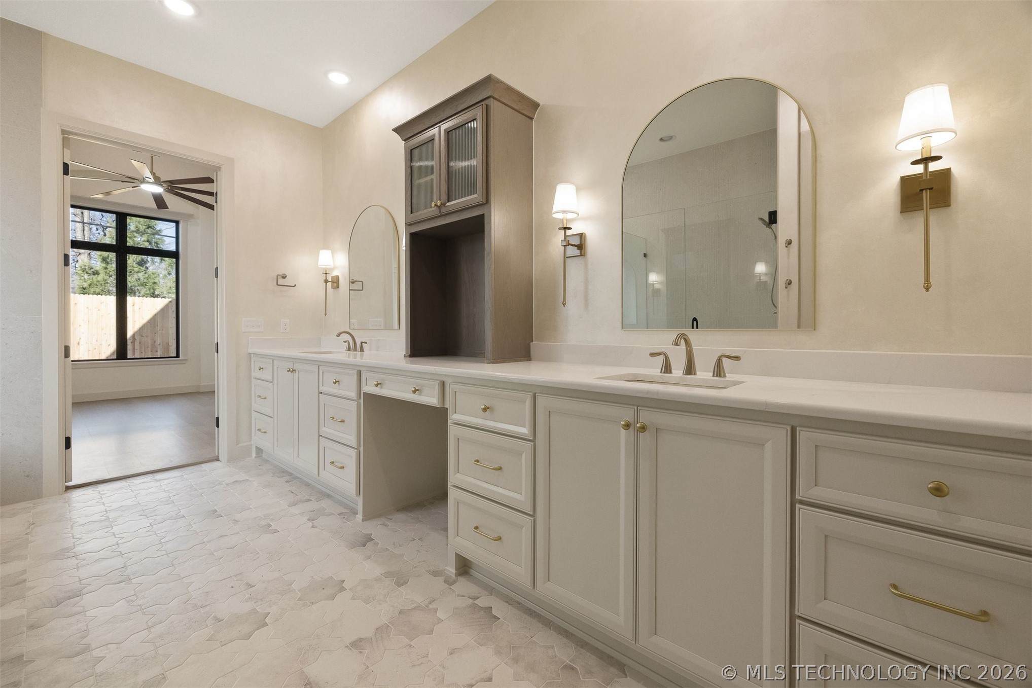 3150 S Madison Avenue Property Photo 27