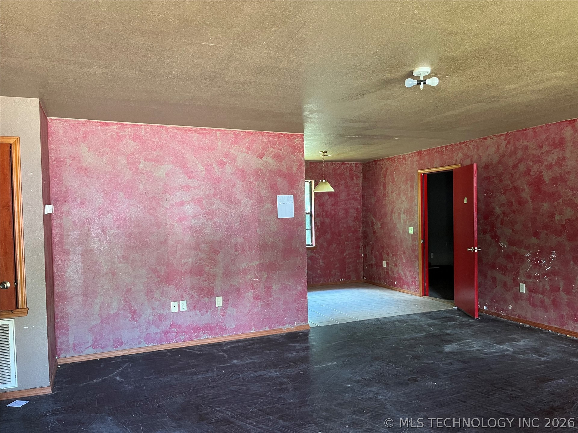 311 David Walker Lane Property Photo 4