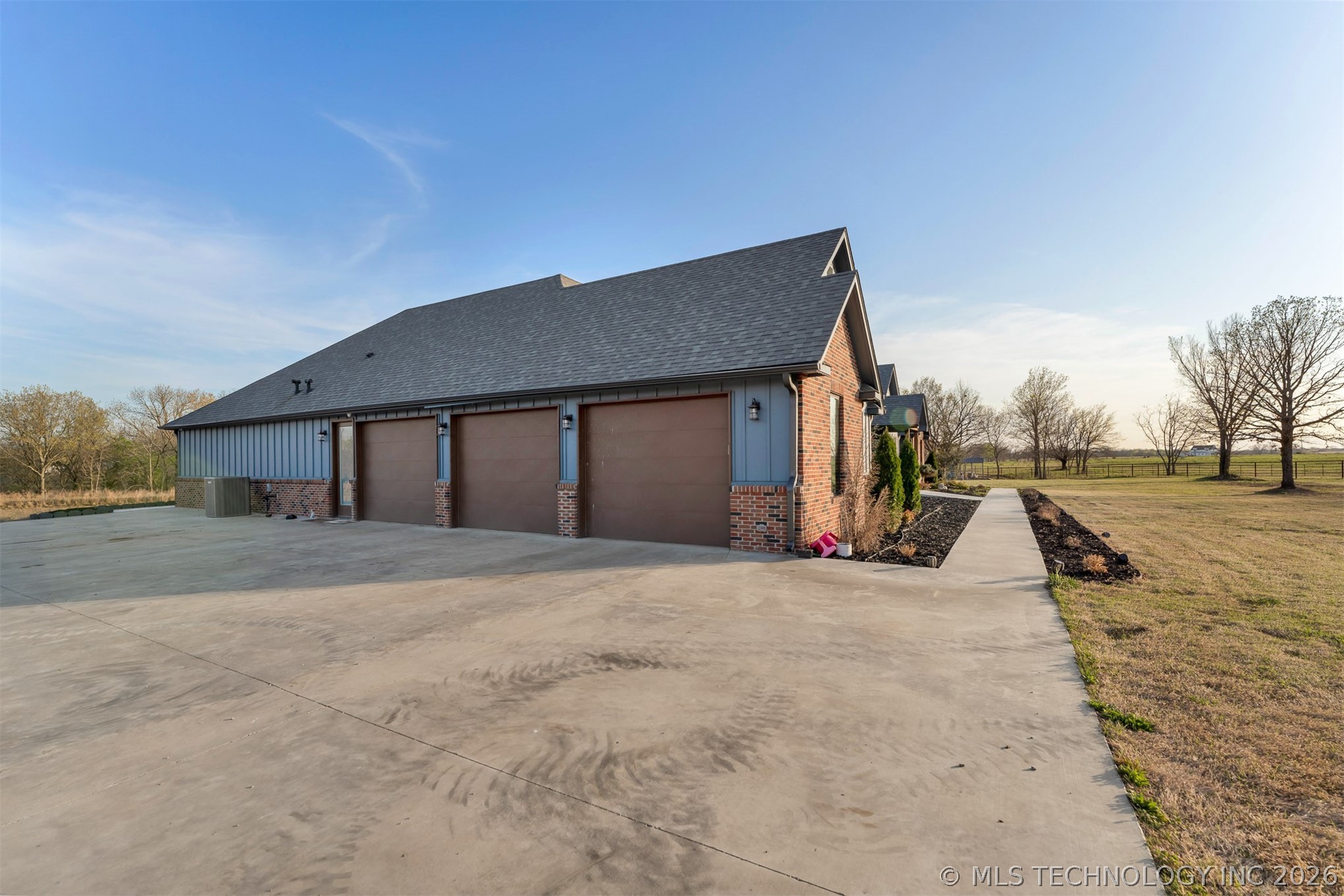 5132 S 194th Street W Property Photo 78