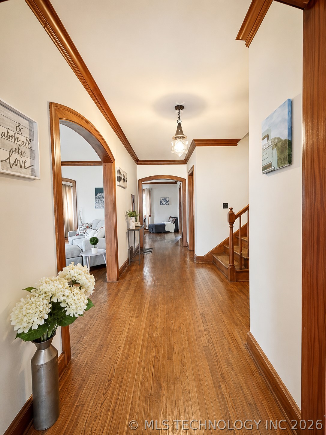 211 S Price Avenue Property Photo 3