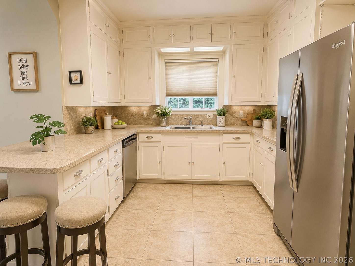 211 S Price Avenue Property Photo 7
