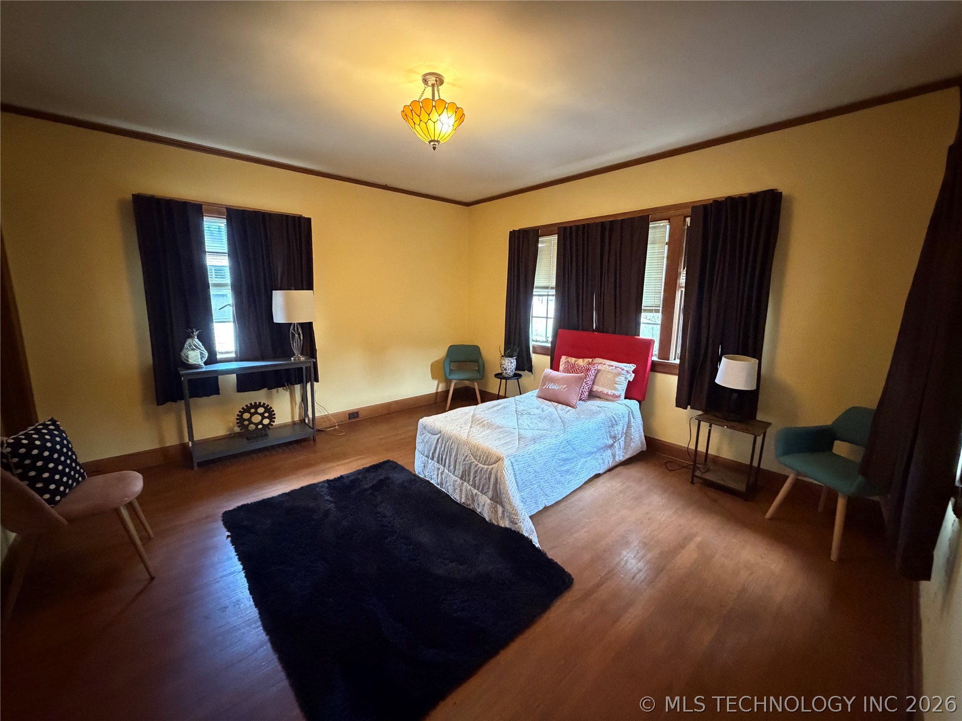 211 S Price Avenue Property Photo 18