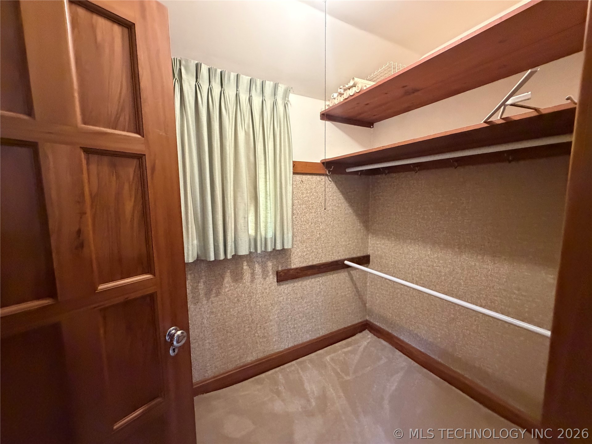 211 S Price Avenue Property Photo 21