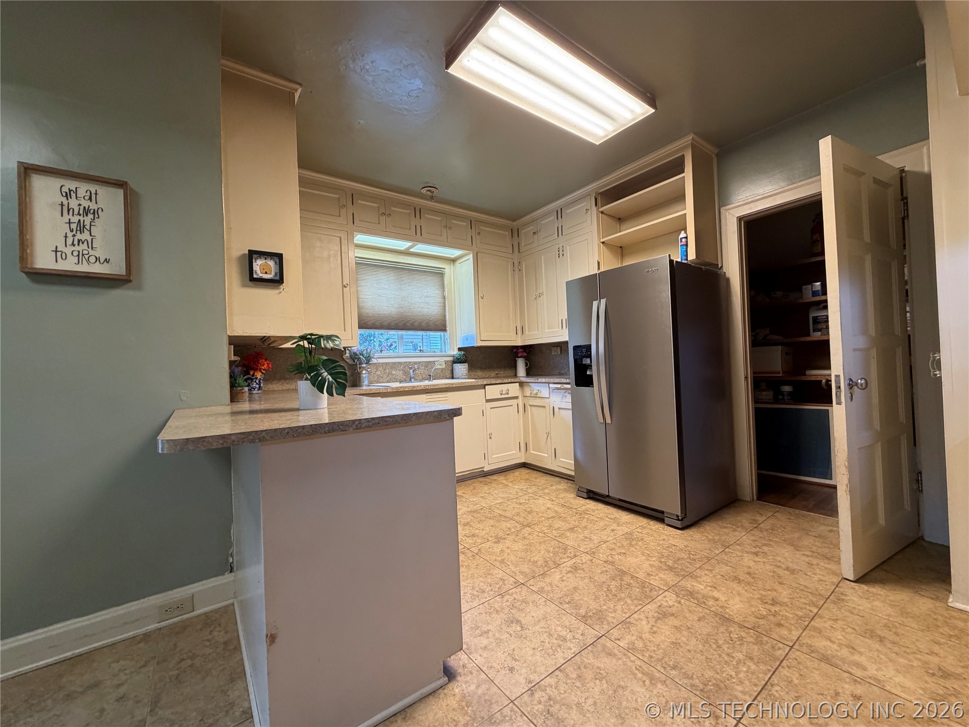 211 S Price Avenue Property Photo 23
