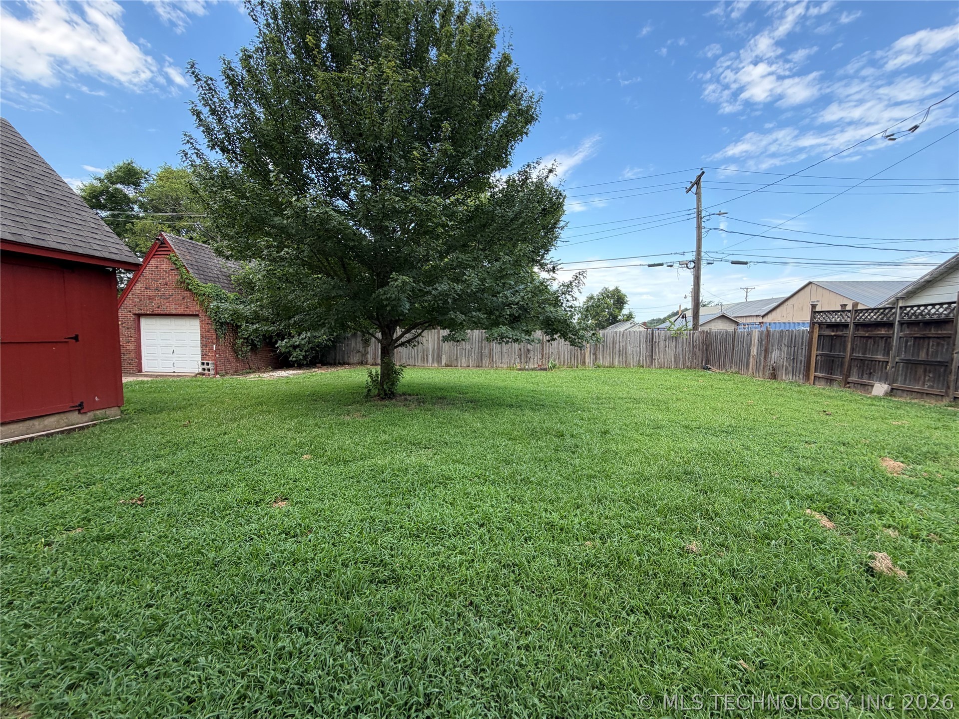 211 S Price Avenue Property Photo 35