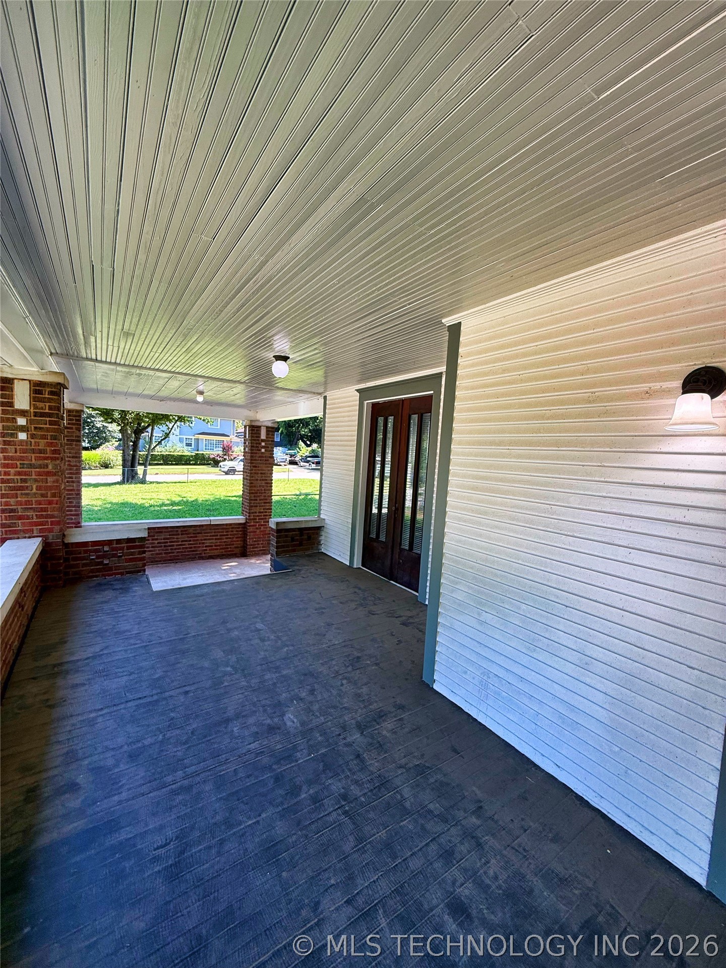 506 N Grand Avenue Property Photo 6