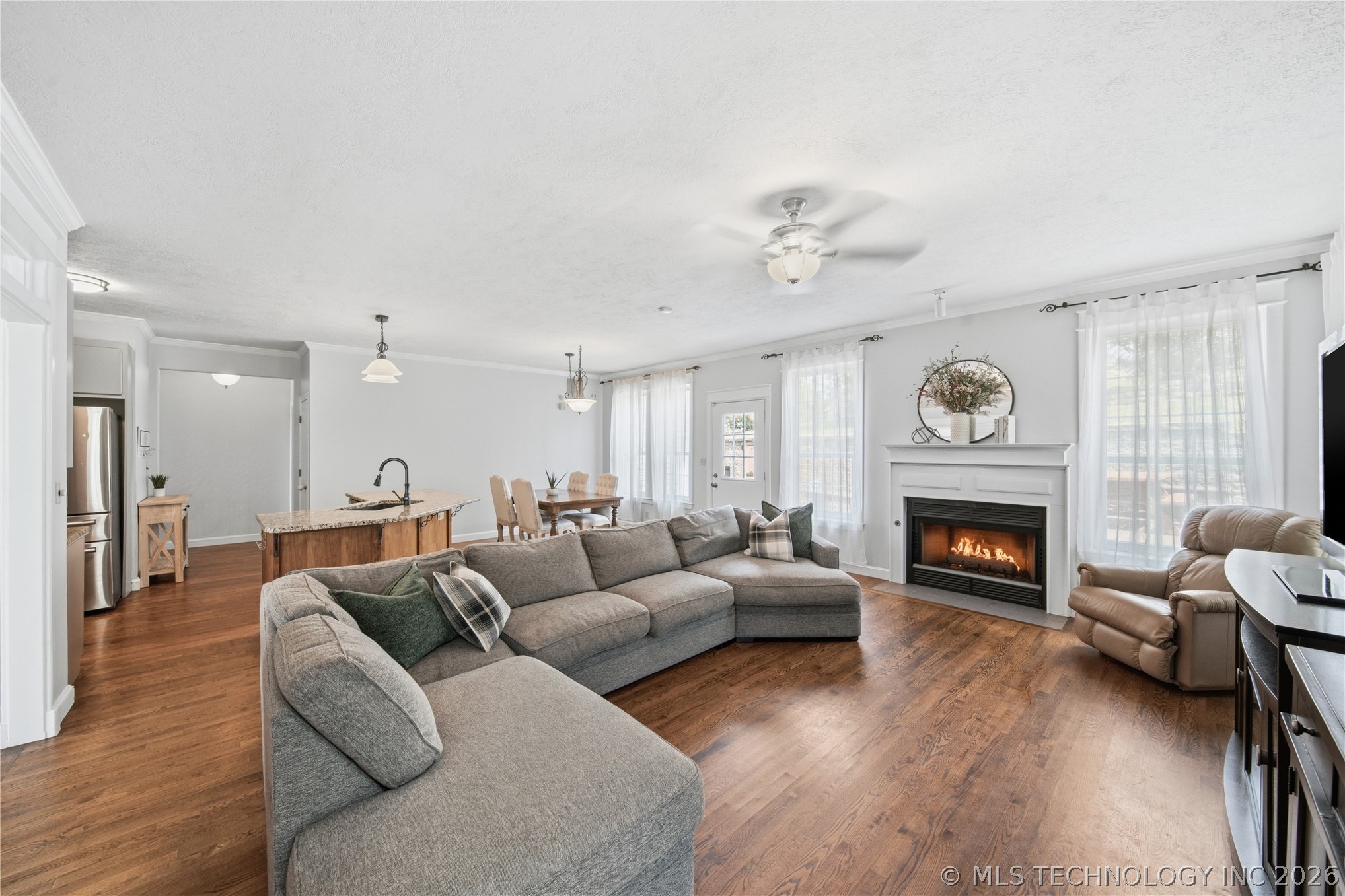 5541 E 77th Street Property Photo 16