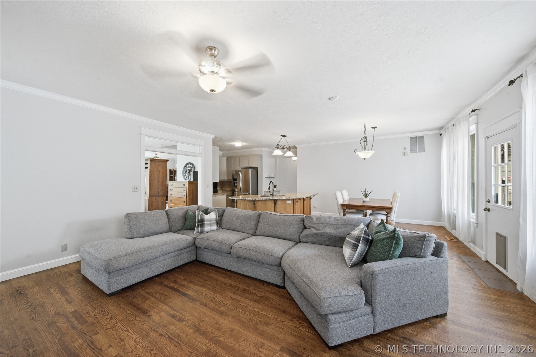 5541 E 77th Street Property Photo 17