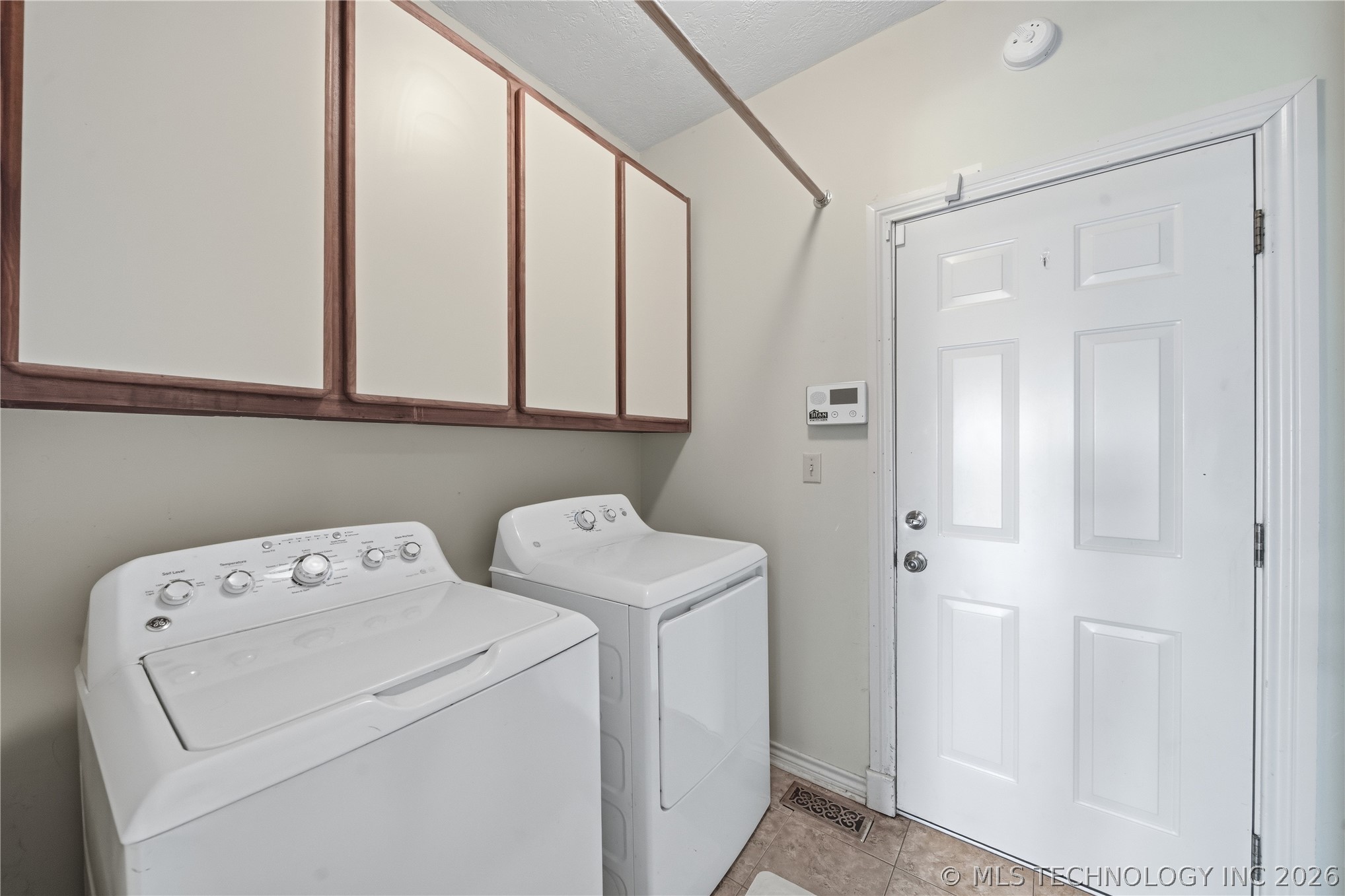 5541 E 77th Street Property Photo 24