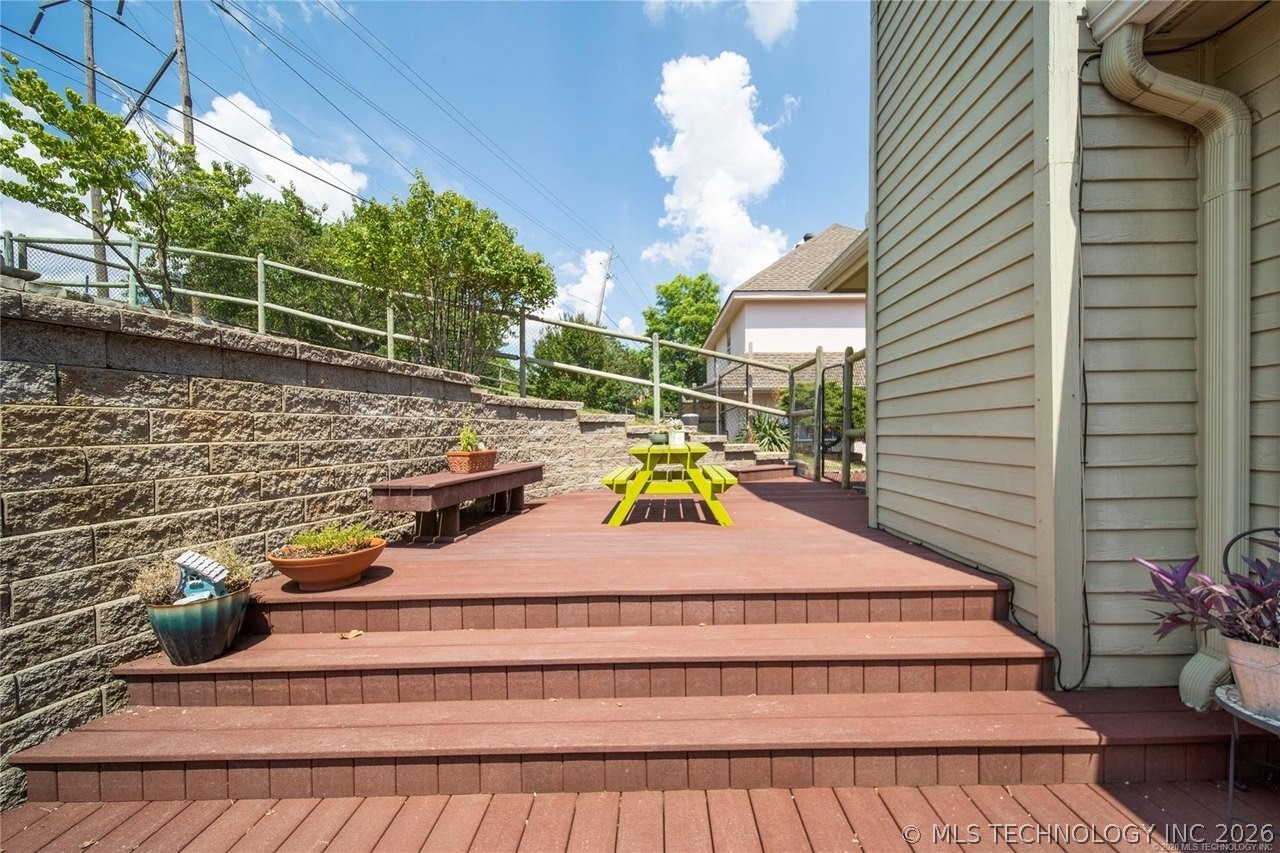 5541 E 77th Street Property Photo 45