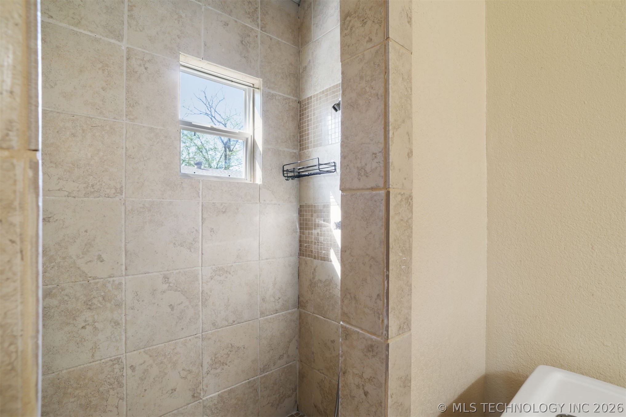 5350 Center Street Property Photo 8