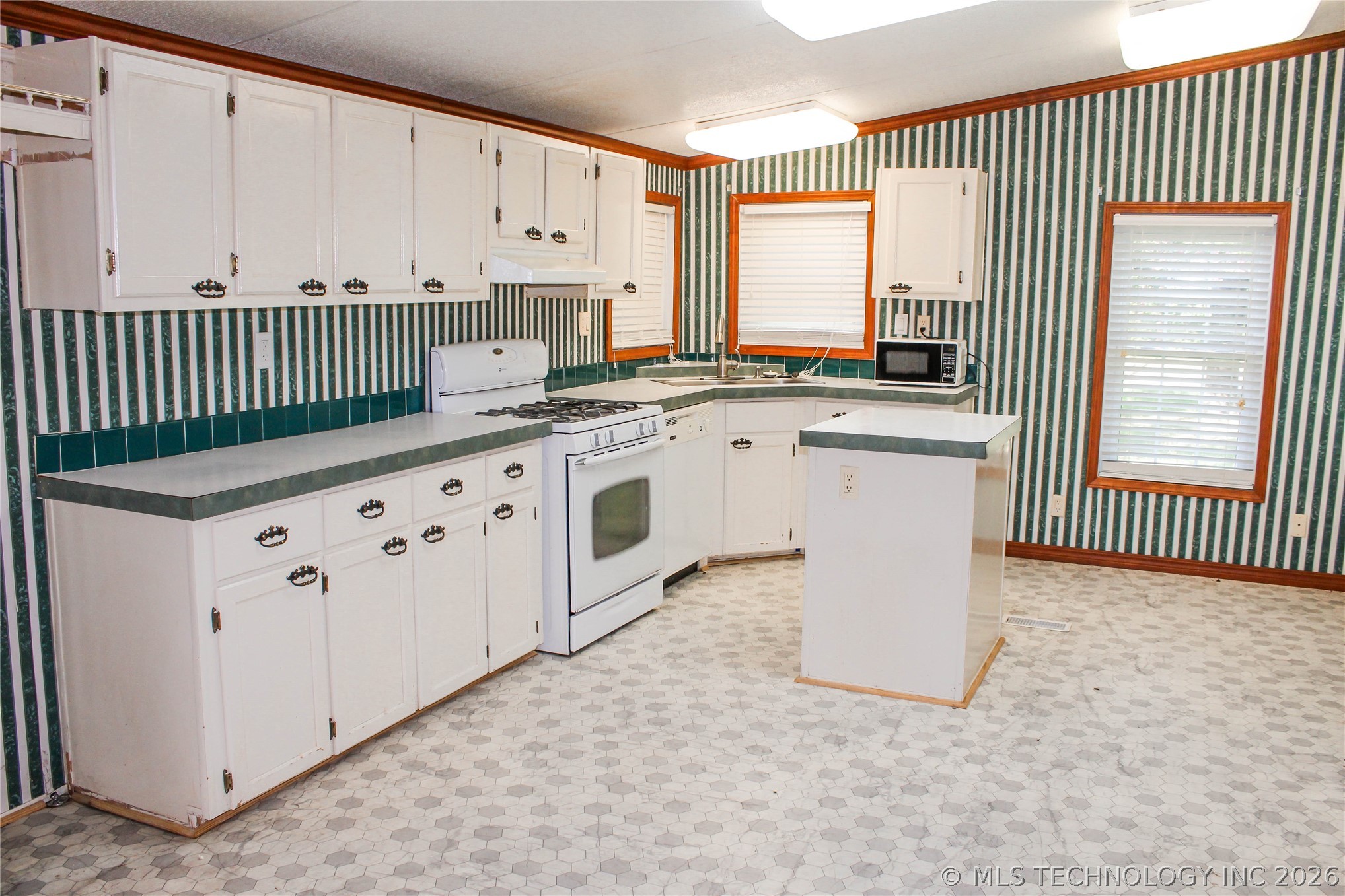 20 Spike Avenue Property Photo 19
