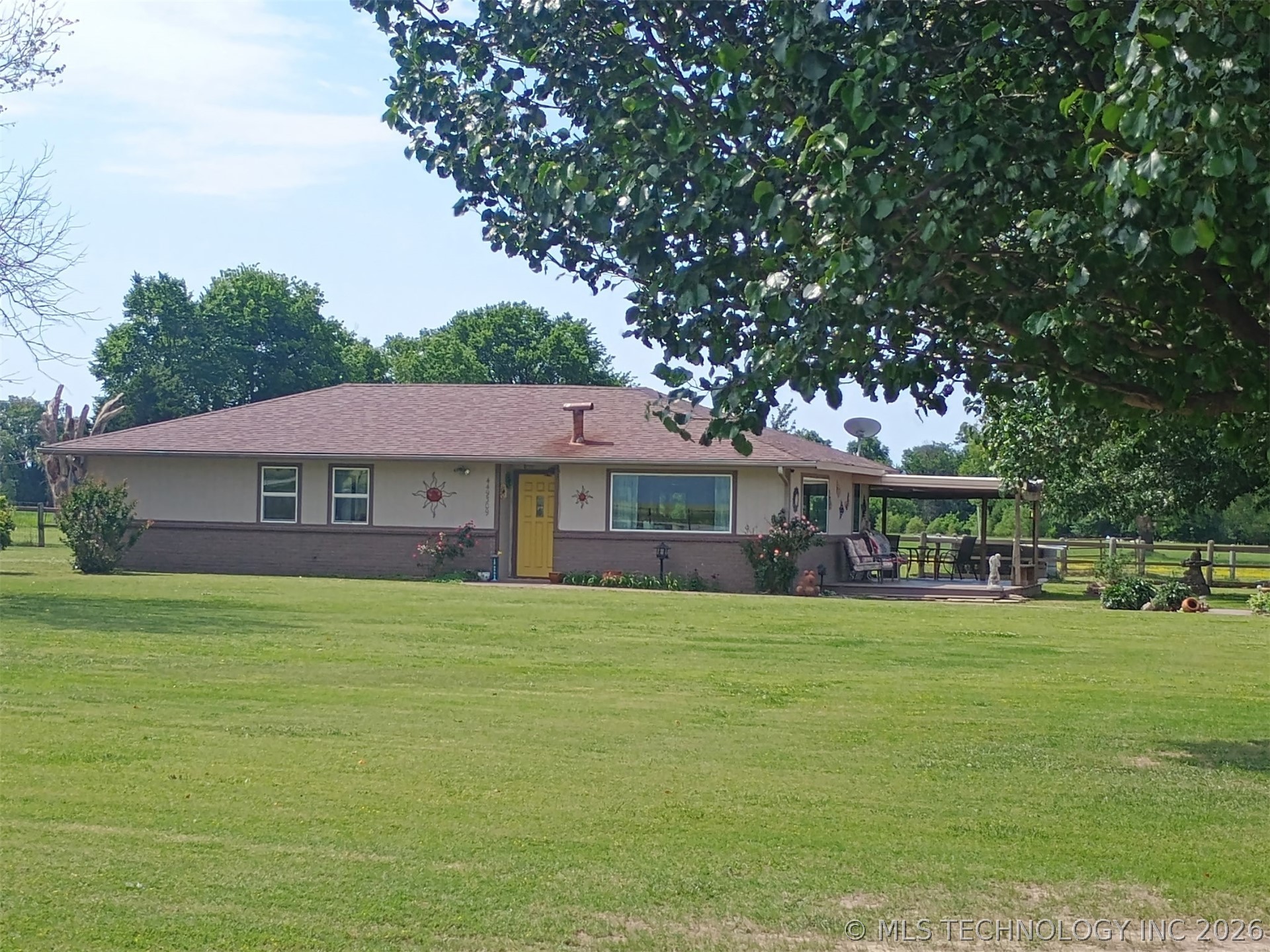 449309 Hwy 60 Property Photo 1