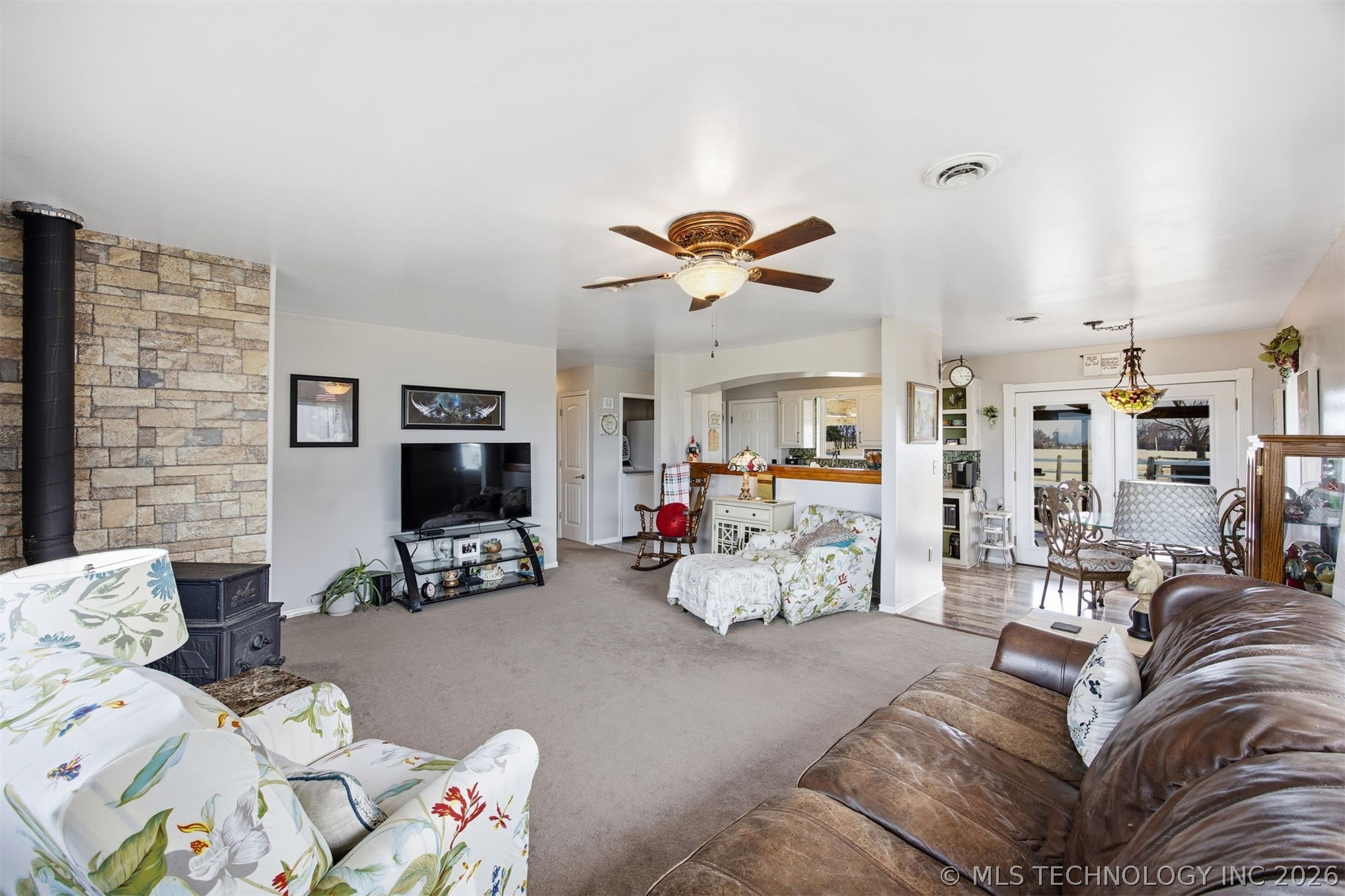 449309 Hwy 60 Property Photo 6