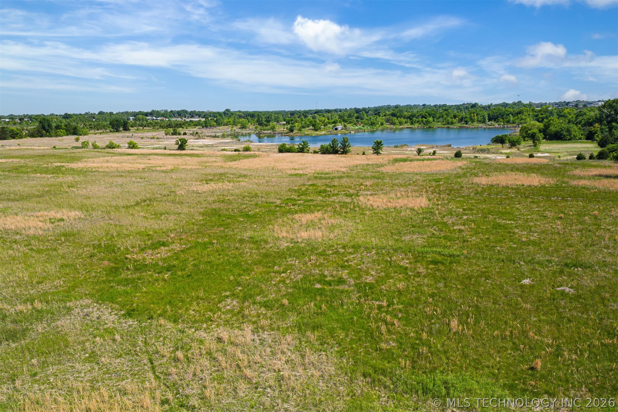 14744 Tyler Road Property Photo 10