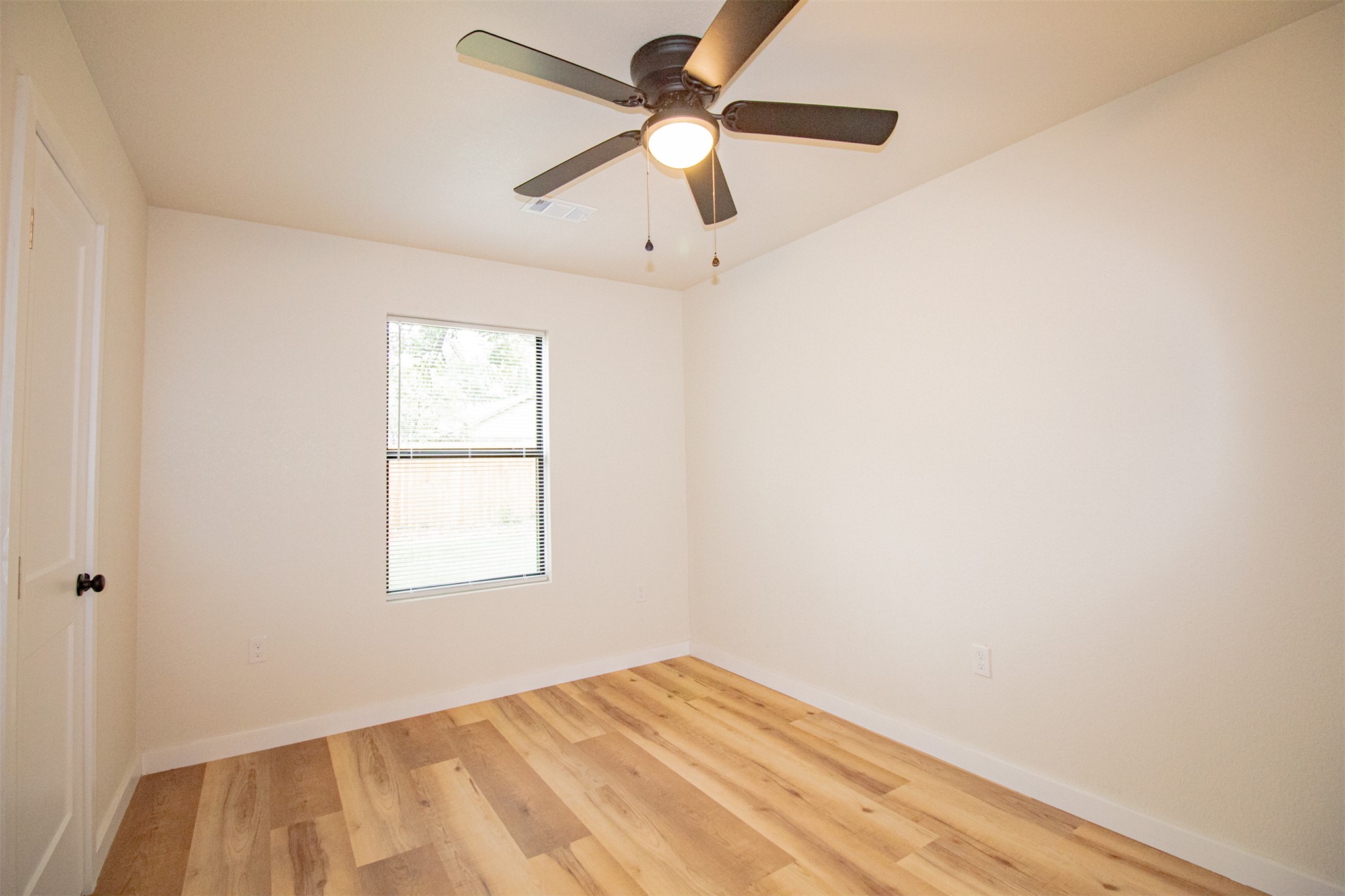 1110 W Mulberry Property Photo 16