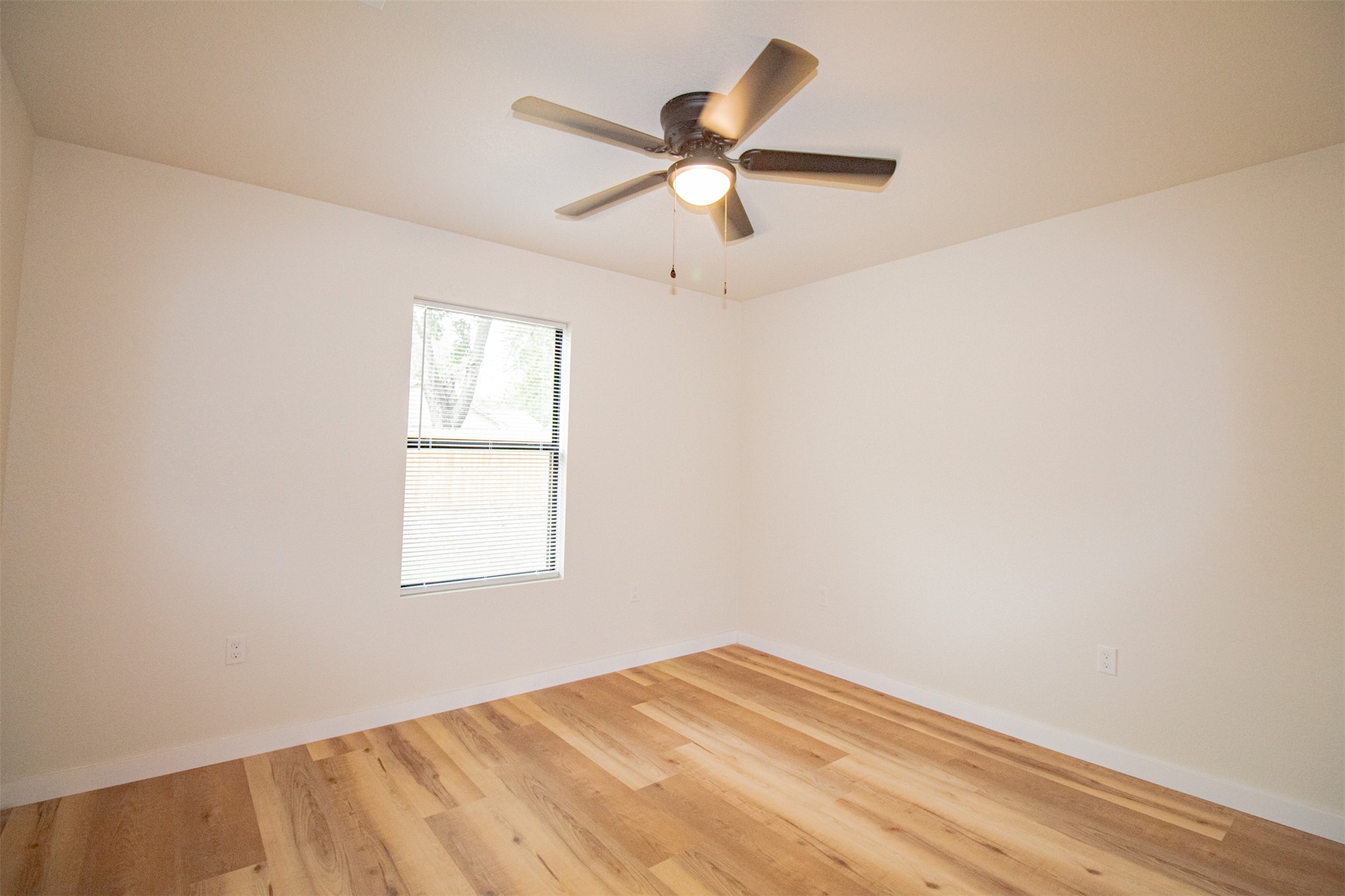 1110 W Mulberry Property Photo 17