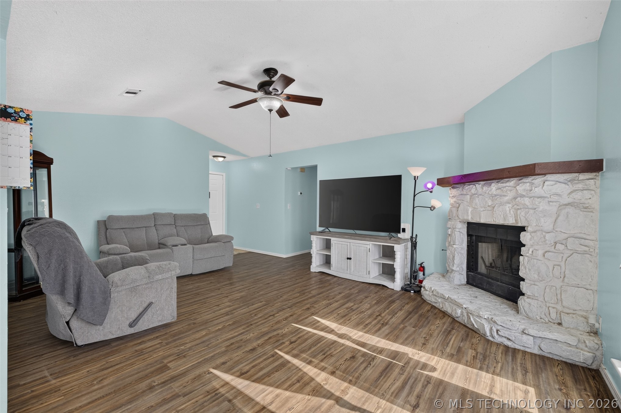 14057 S Poplar Place Property Photo 7