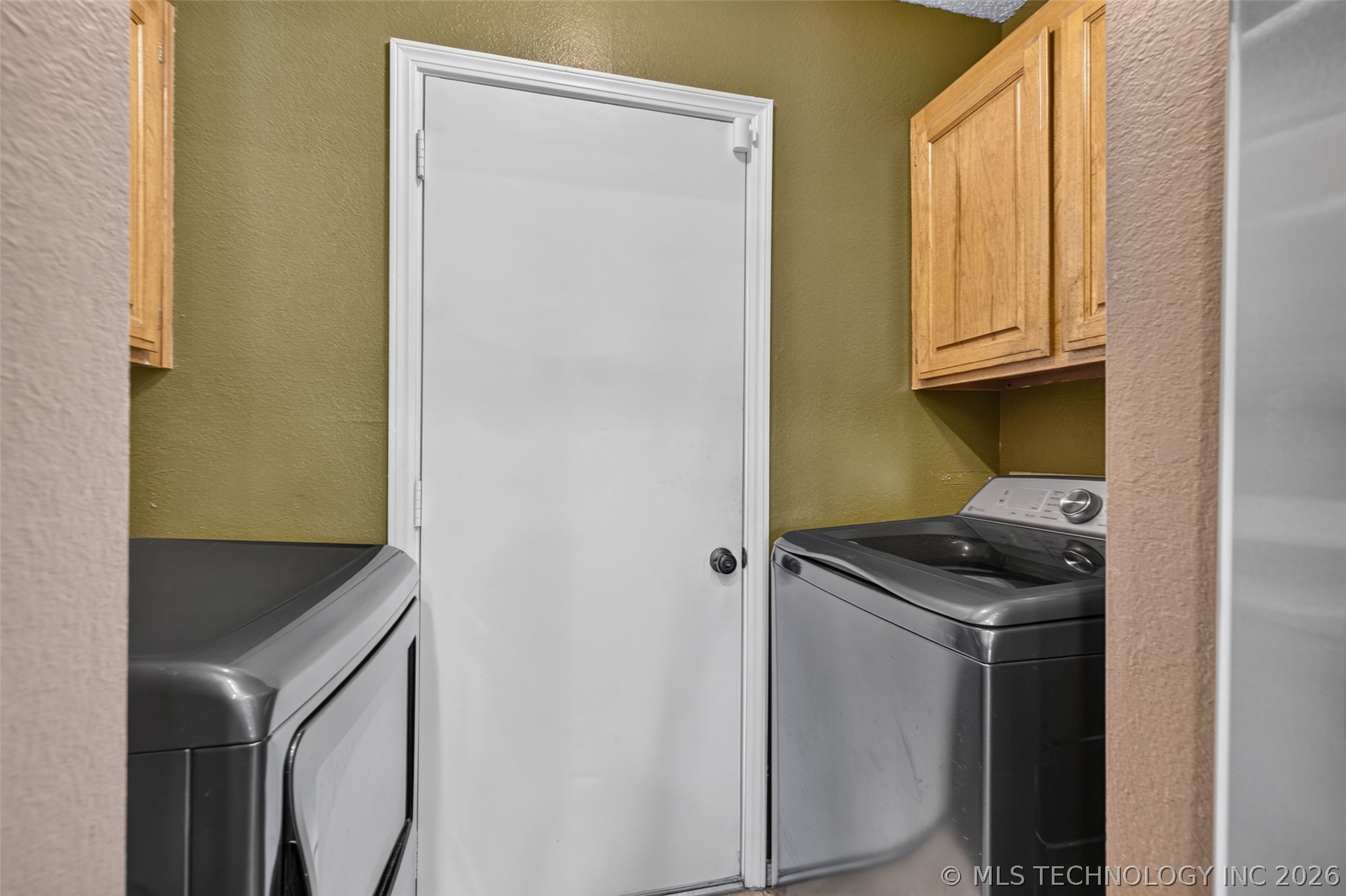 14057 S Poplar Place Property Photo 13