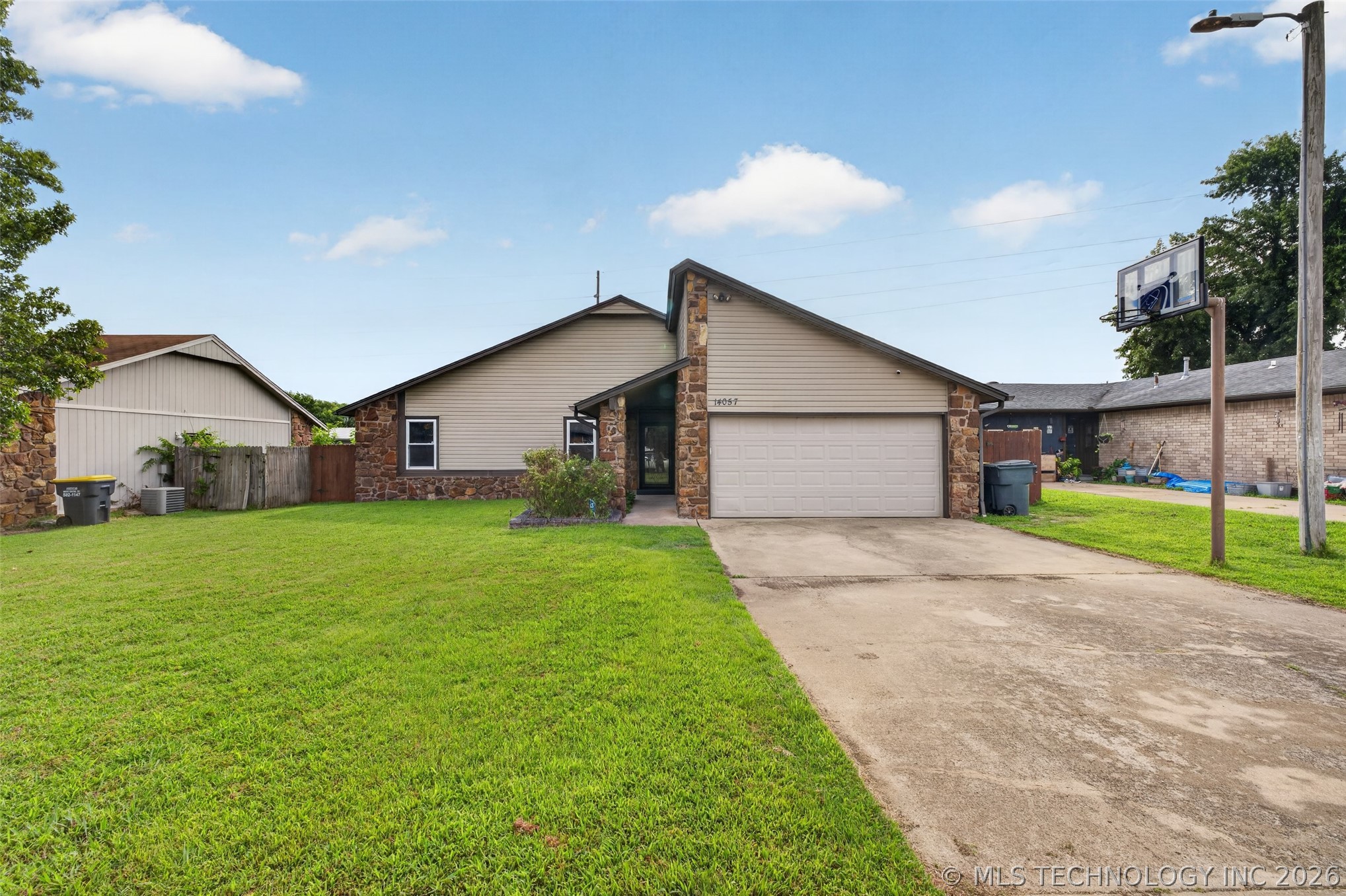 14057 S Poplar Place Property Photo 29