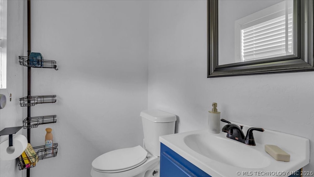 7262 S 33rd West Avenue Property Photo 14