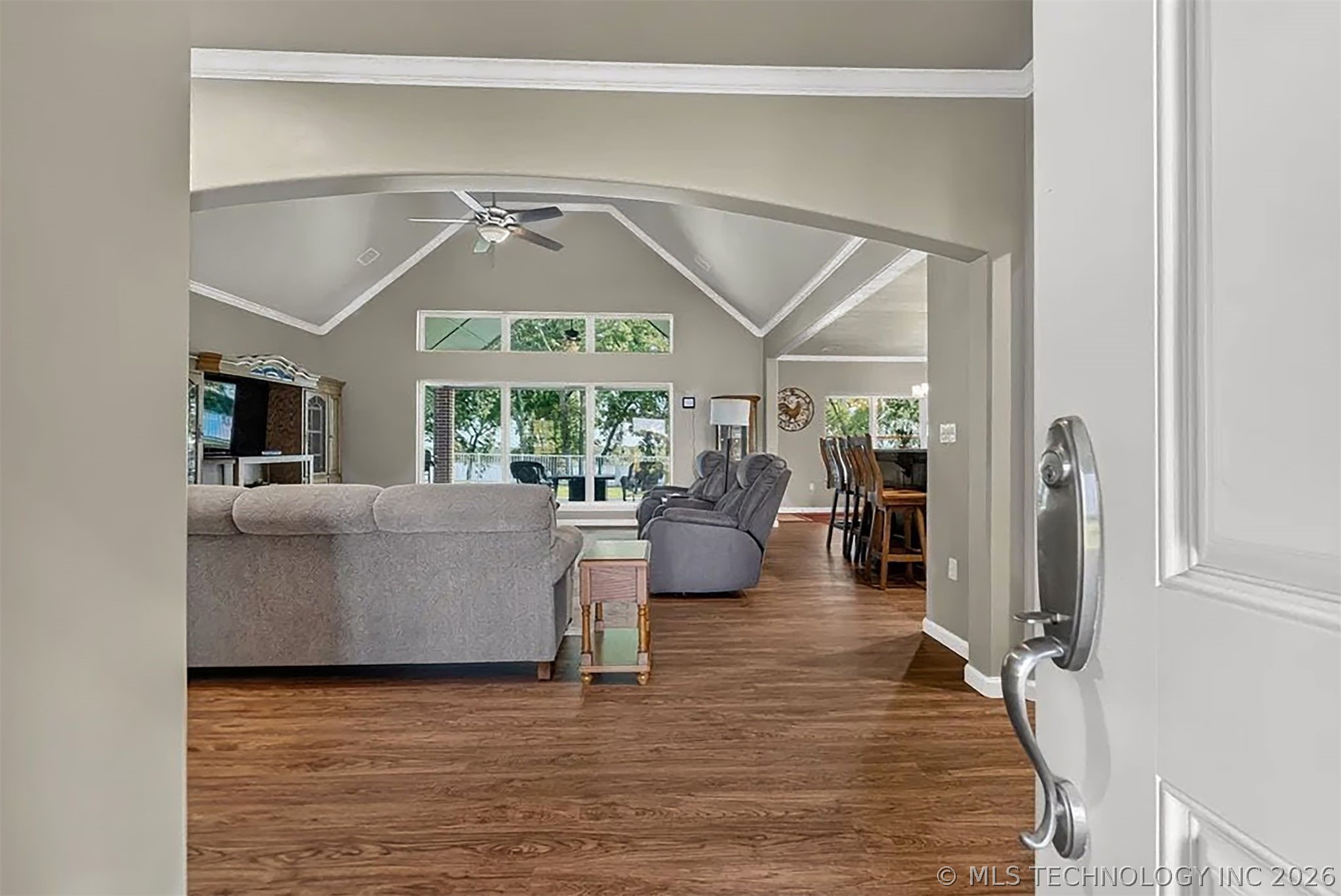 7 Foxwood Property Photo 2