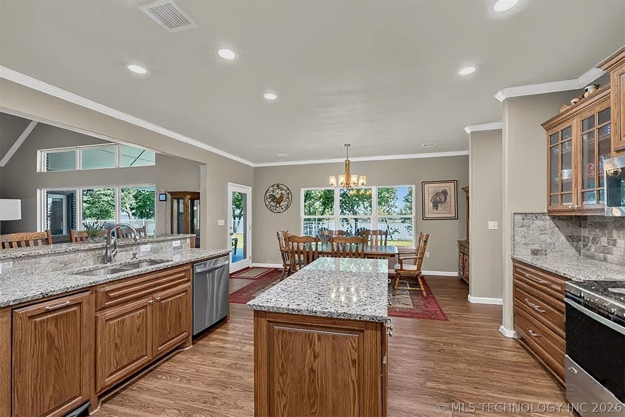 7 Foxwood Property Photo 10