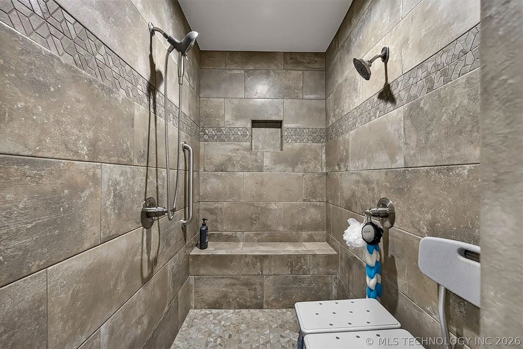 7 Foxwood Property Photo 16