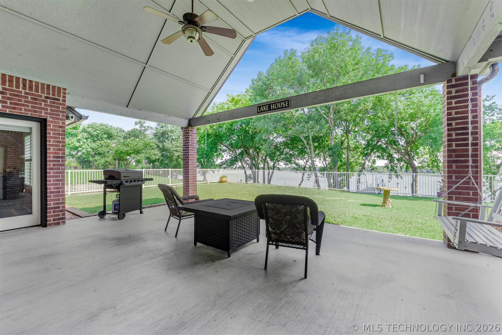 7 Foxwood Property Photo 28