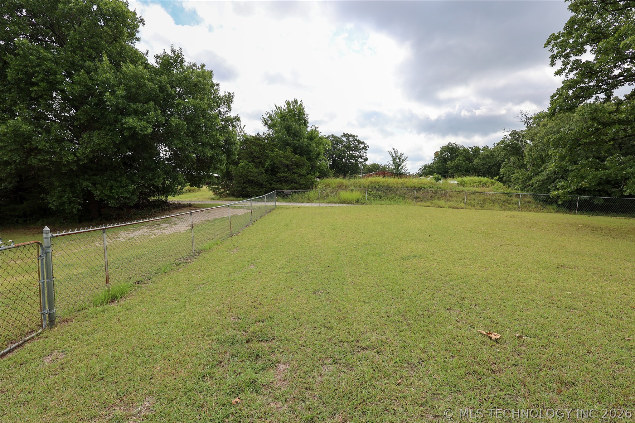 2766 Creek Property Photo 5