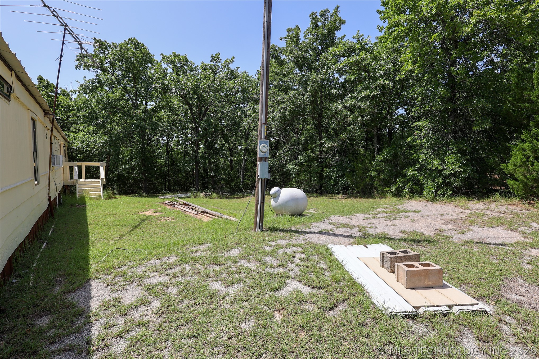 2766 Creek Property Photo 9