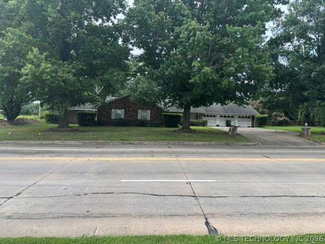 3535 Chandler Road