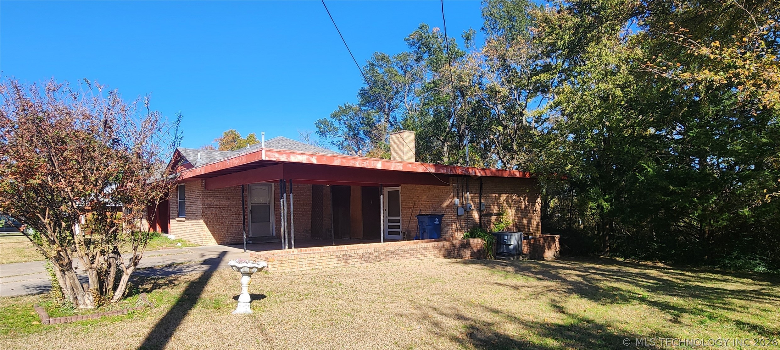 1672 S Velma Avenue Property Photo 14