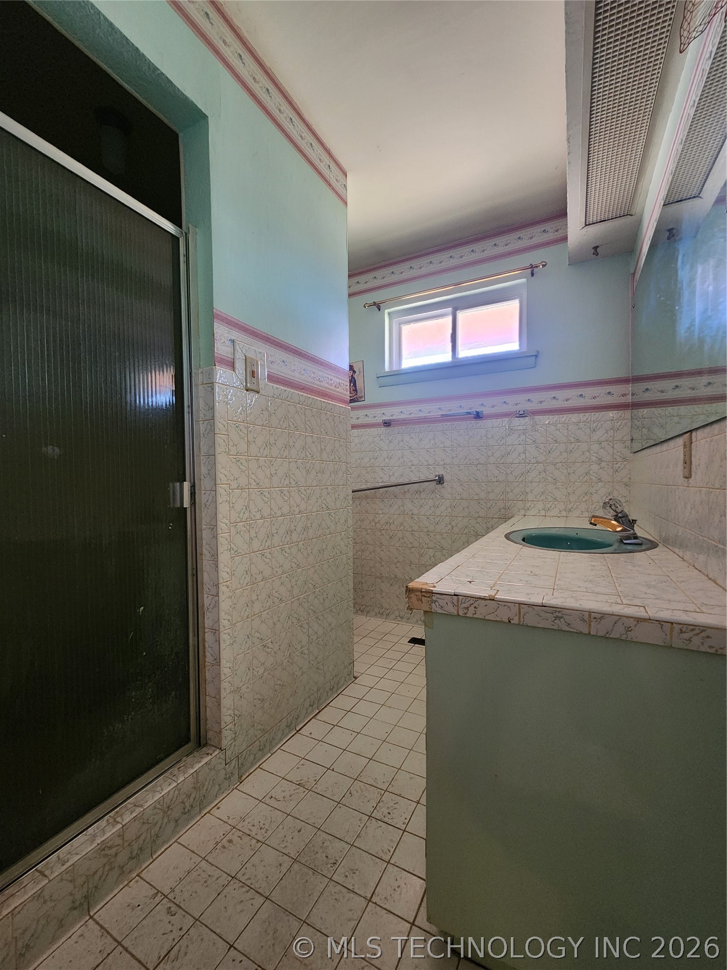 1672 S Velma Avenue Property Photo 49
