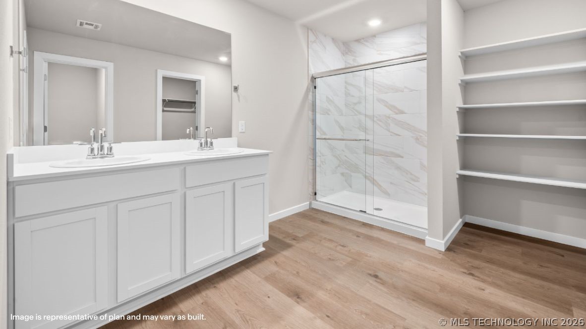 2022 E Toledo Street Property Photo 10