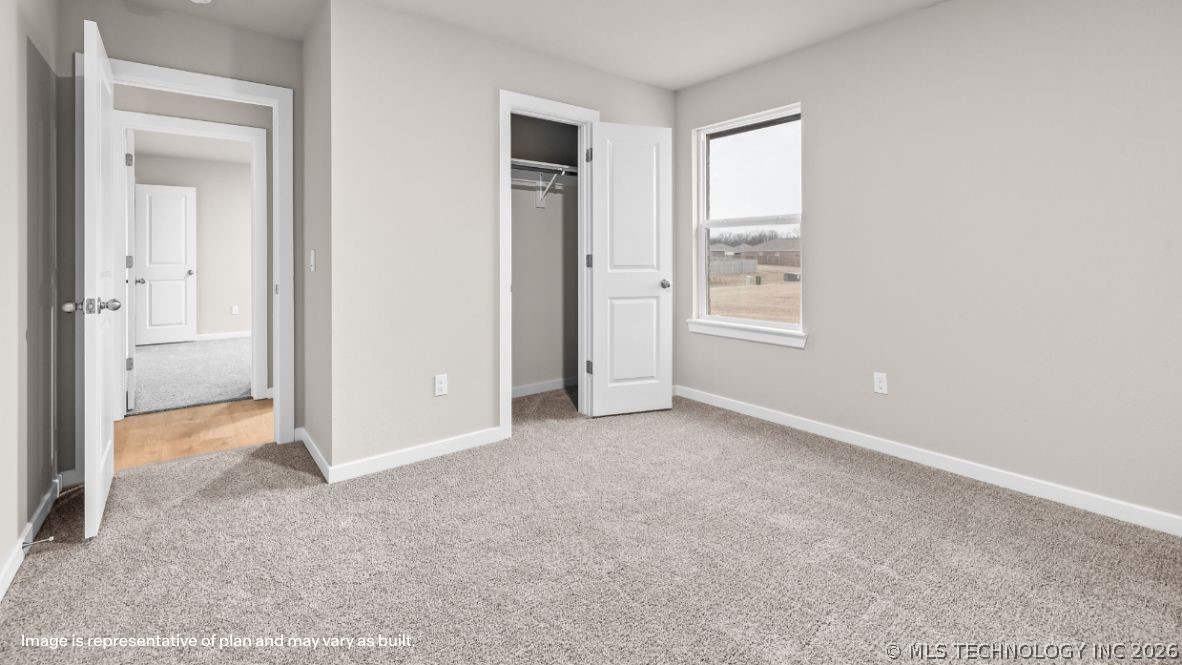 2022 E Toledo Street Property Photo 11
