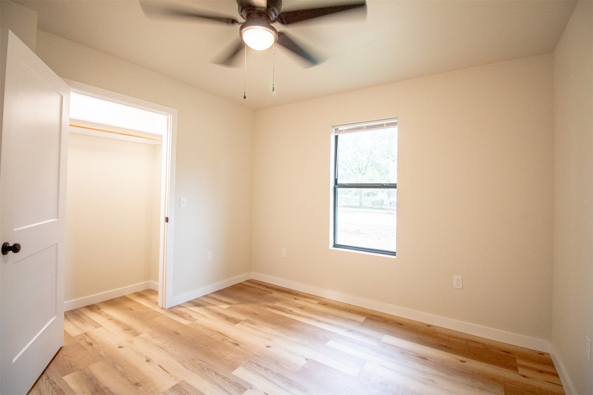1102 W Mulberry Property Photo 6