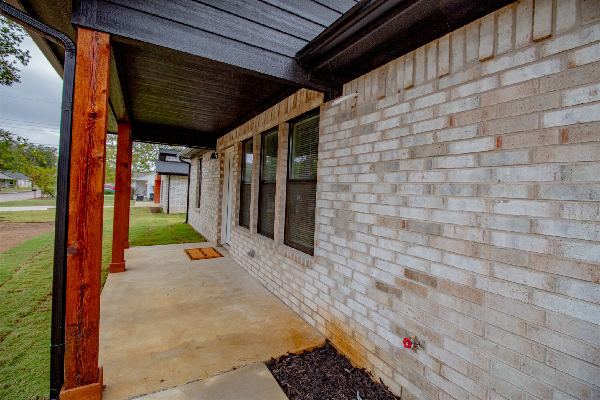 1102 W Mulberry Property Photo 27
