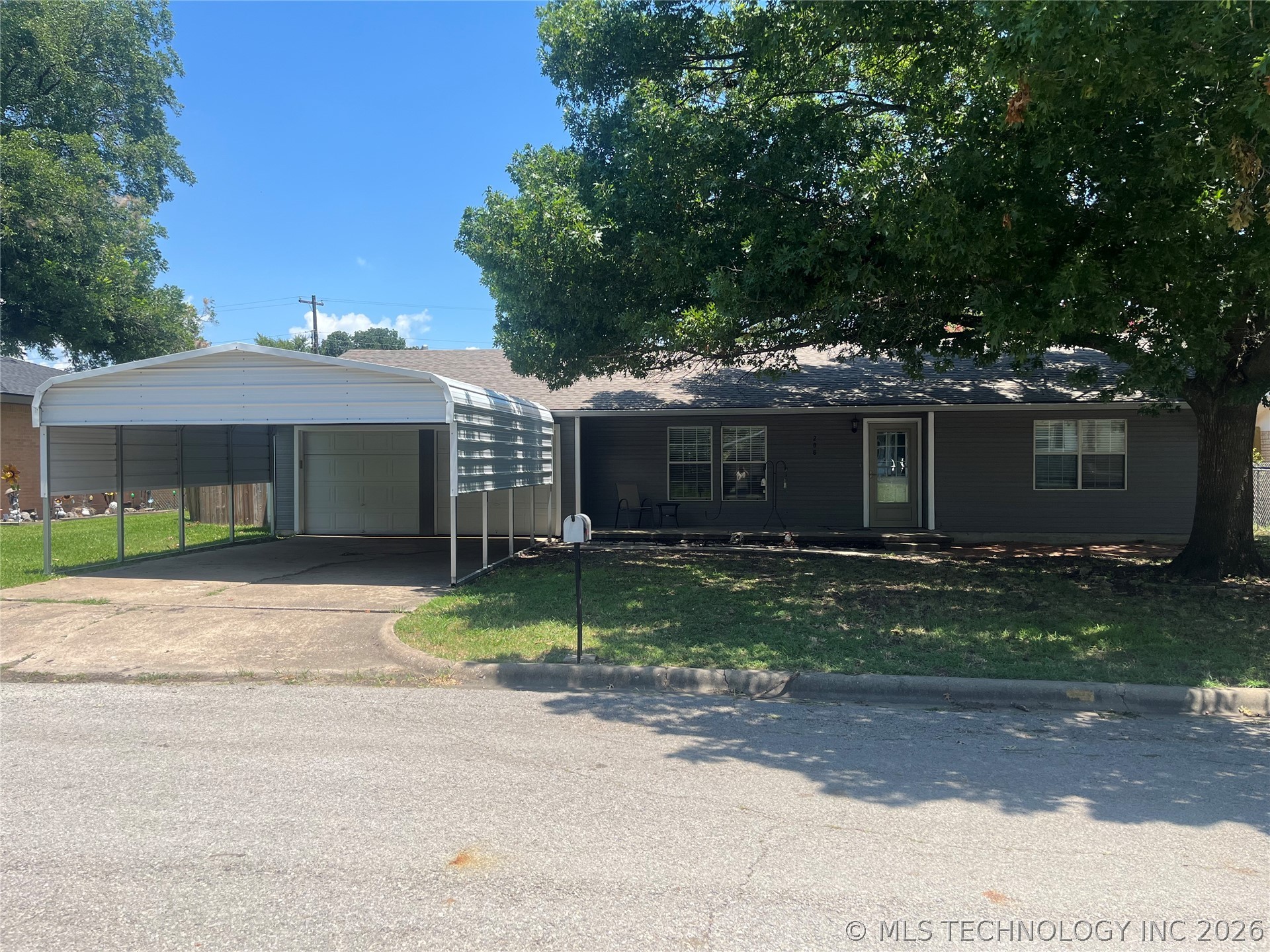 206 N Sunset Property Photo 1