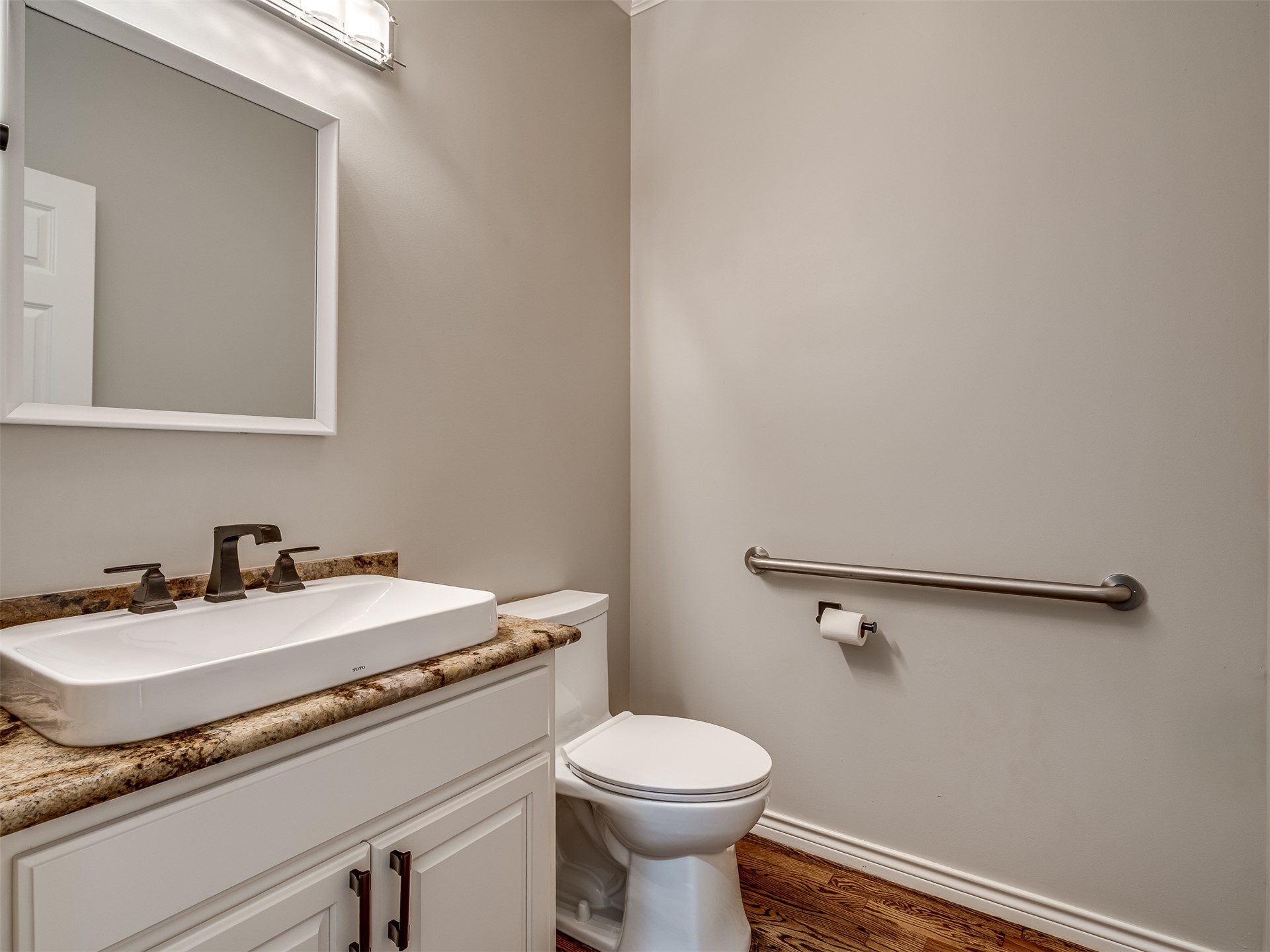 10137 S 77th East Place Property Photo 46